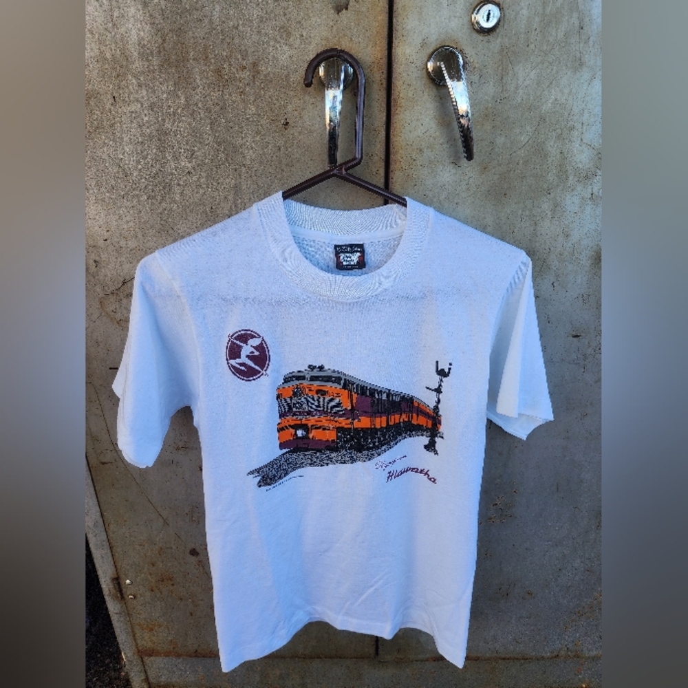 Vintage Screen Stars Olympian Hiawatha Train T-Shirt